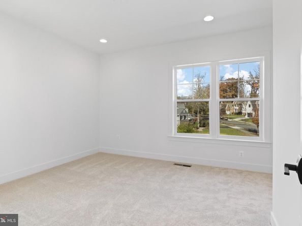 7416 Sportsman Drive, Falls Church VA 22043
