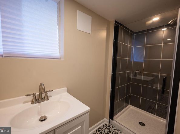 1930 N Hollywood Street, Philadelphia PA 19121