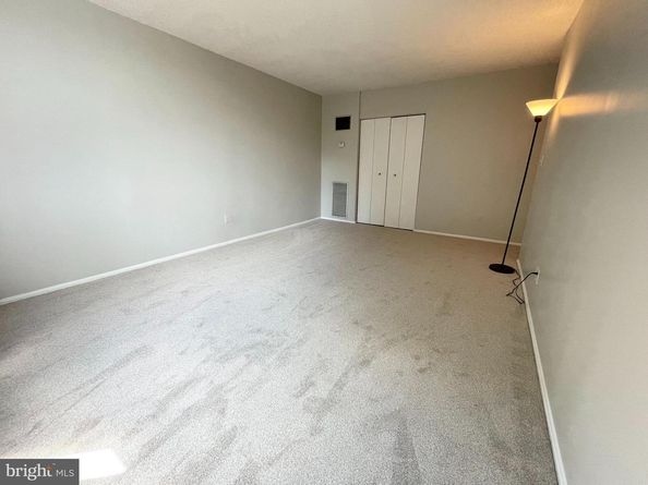 5500 Holmes Run Parkway 506, Alexandria VA 22304