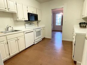 5500 Holmes Run Parkway 506, Alexandria VA 22304
