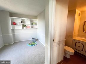 5500 Holmes Run Parkway 506, Alexandria VA 22304