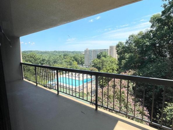 5500 Holmes Run Parkway 506, Alexandria VA 22304