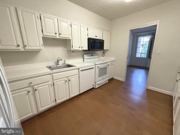 5500 Holmes Run Parkway 506, Alexandria VA 22304