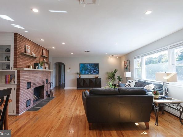 2017 Quarry Road, Yardley PA 19067