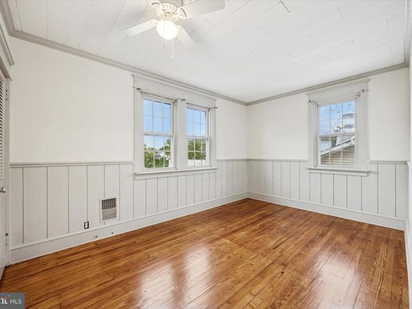 2439 Susquehanna Road, Abington PA 19001