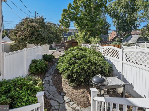 729 S Fayette Street S, Alexandria VA 22314