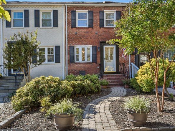 729 S Fayette Street, Alexandria VA 22314