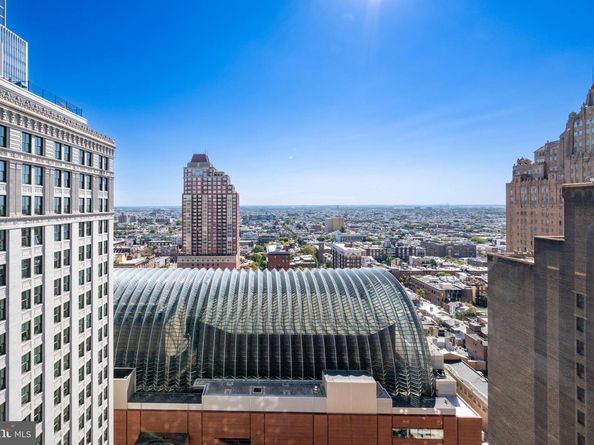 1420 Locust Street 24R, Philadelphia PA 19102