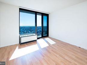 1420 Locust Street 24R, Philadelphia PA 19102