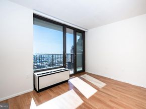 1420 Locust Street 24R, Philadelphia PA 19102