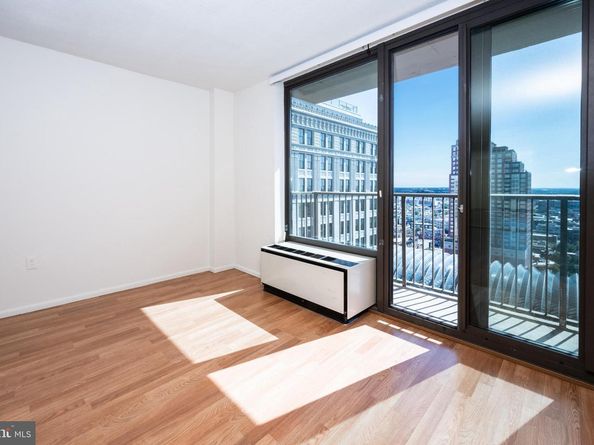1420 Locust Street 24R, Philadelphia PA 19102