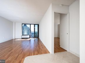 1420 Locust Street 24R, Philadelphia PA 19102