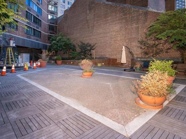 1420 Locust Street 24R, Philadelphia PA 19102