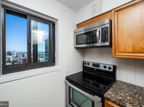 1420 Locust Street 24R, Philadelphia PA 19102