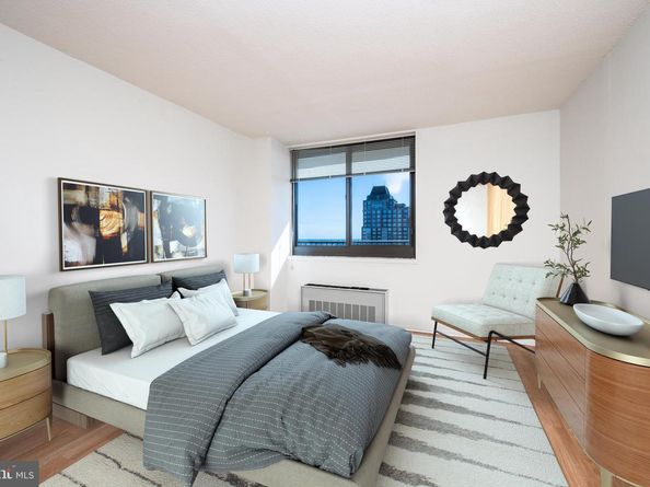 1420 Locust Street 24R, Philadelphia PA 19102