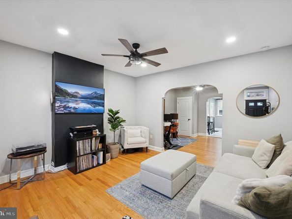 2332 S Bouvier Street, Philadelphia PA 19145