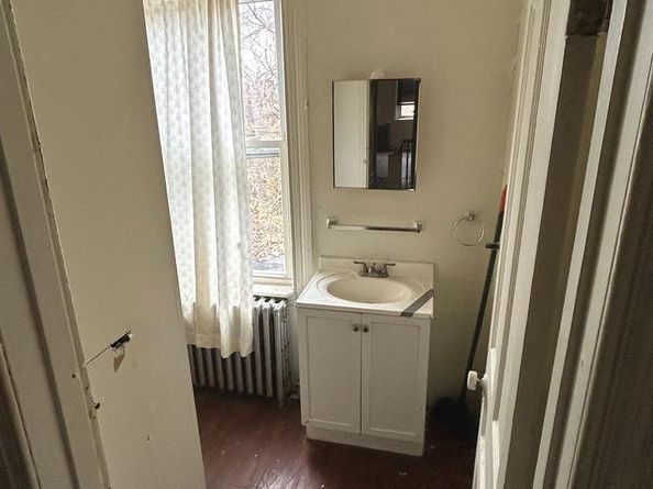 2046 Dennie Street, Philadelphia PA 19140