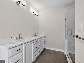 110 Lizabetta Lane 82, King Of Prussia PA 19406