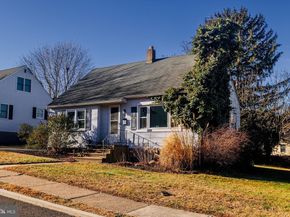 29 Cadwallader Court, Yardley PA 19067