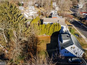 29 Cadwallader Court, Yardley PA 19067