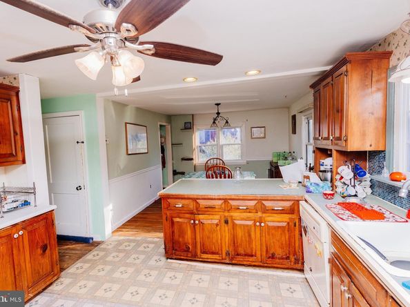 29 Cadwallader Court, Yardley PA 19067