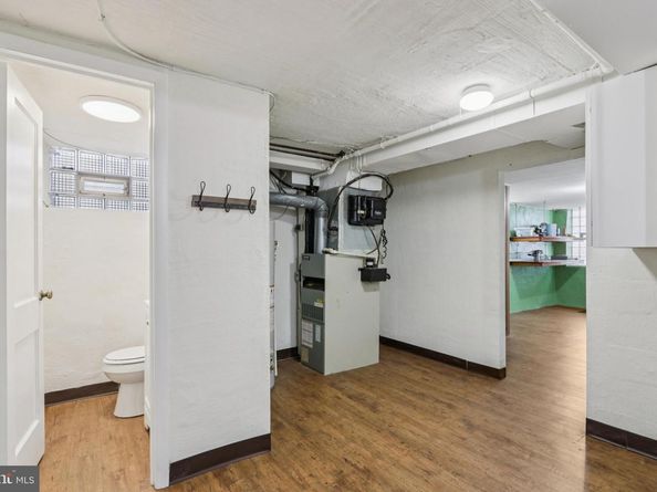 8855 Winchester Avenue, Philadelphia PA 19115