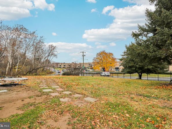 8855 Winchester Avenue, Philadelphia PA 19115