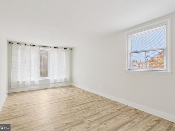 8855 Winchester Avenue, Philadelphia PA 19115