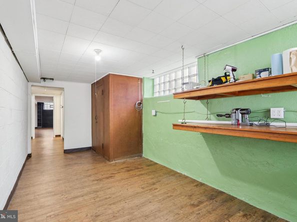 8855 Winchester Avenue, Philadelphia PA 19115