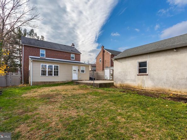 349 Kirks Lane, Drexel Hill PA 19026