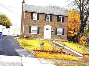 349 Kirks Lane, Drexel Hill PA 19026