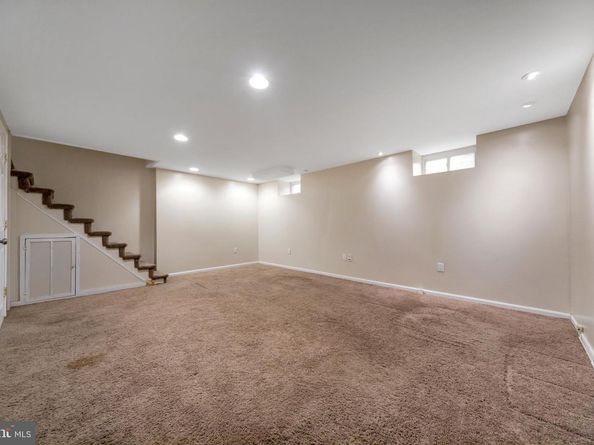 349 Kirks Lane, Drexel Hill PA 19026