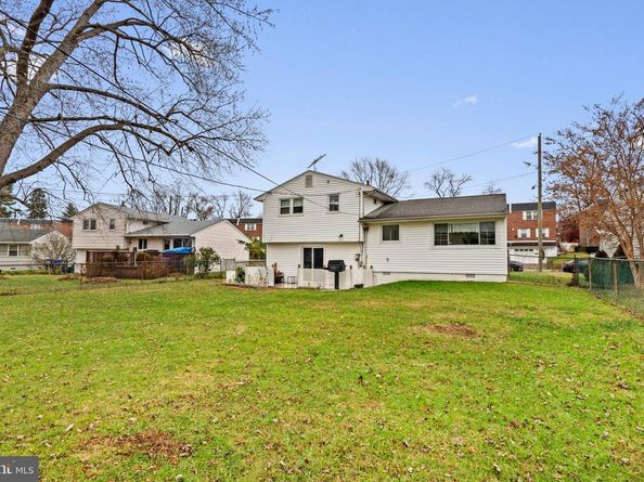 8912 Turton Drive, Philadelphia PA 19115