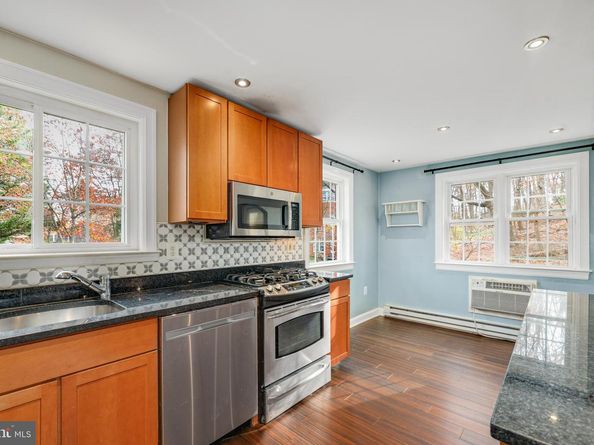 1616 Fitzgerald Lane, Alexandria VA 22302