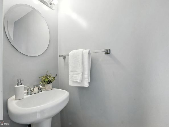 1926 Bennett Place NE, Washington DC 20002