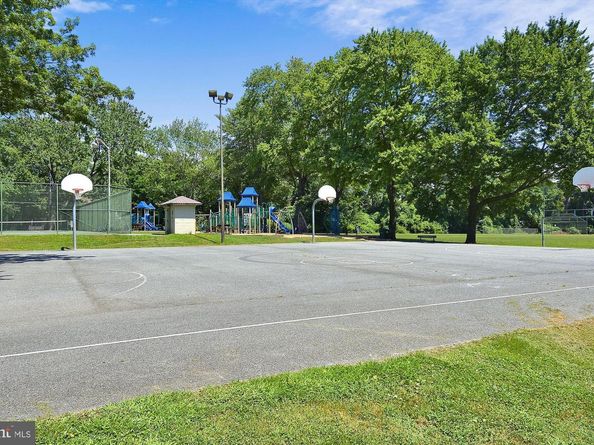 6001 Marquette Terrace, Bethesda MD 20817