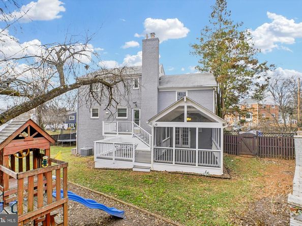 6001 Marquette Terrace, Bethesda MD 20817