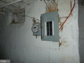 2027 Church Lane, Philadelphia PA 19138