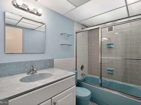 1001 City Avenue WB914, Wynnewood PA 19096