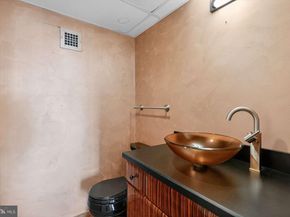 1001 City Avenue WB914, Wynnewood PA 19096