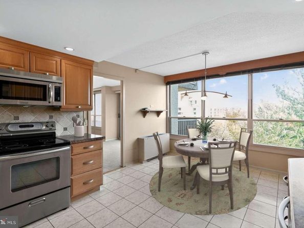 1001 City Avenue WB914, Wynnewood PA 19096