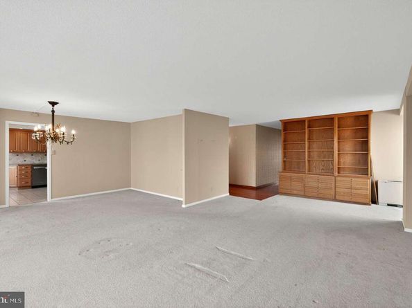 1001 City Avenue WB914, Wynnewood PA 19096