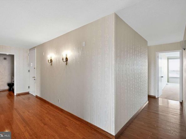 1001 City Avenue WB914, Wynnewood PA 19096