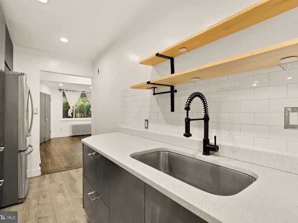 215 Hawaii Avenue NE, Washington DC 20011