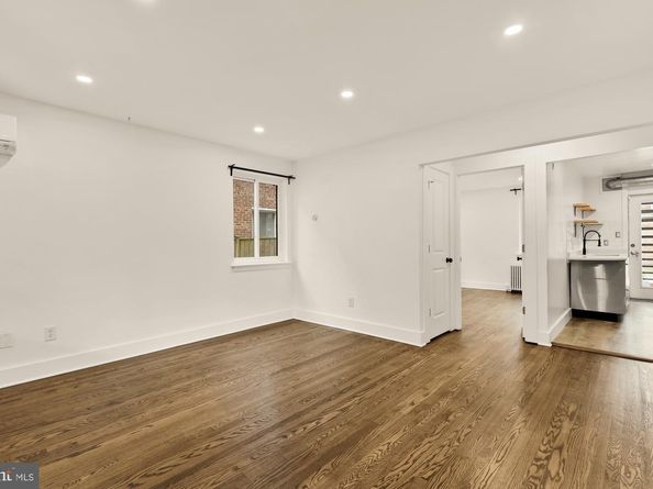 215 Hawaii Avenue NE, Washington DC 20011