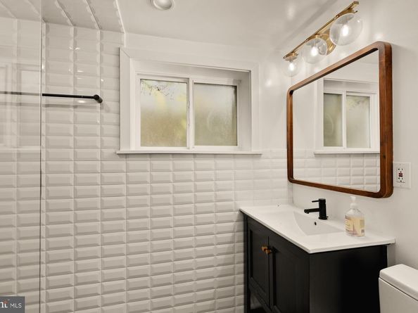 215 Hawaii Avenue NE, Washington DC 20011