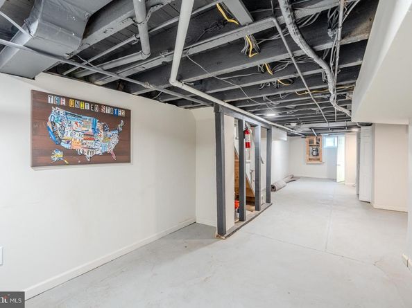 826 N Brooklyn Street, Philadelphia PA 19104