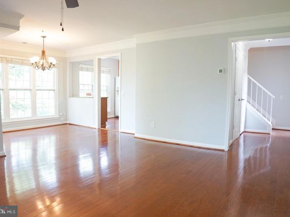 2816 Emma Lee Street 301, Falls Church VA 22042