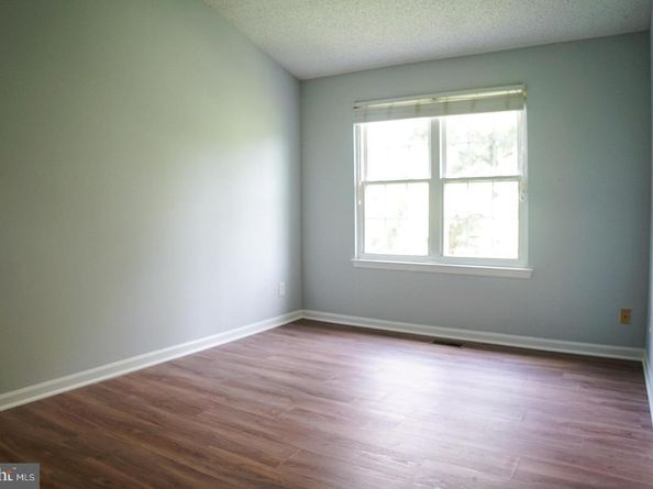 2816 Emma Lee Street 301, Falls Church VA 22042