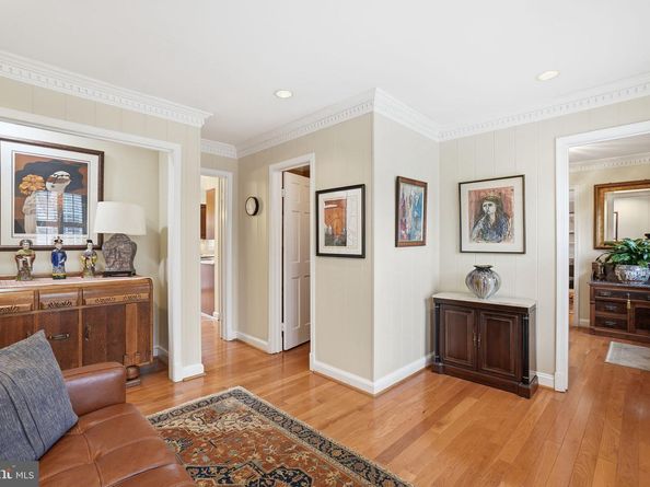 1230 23rd Street S, Arlington VA 22202